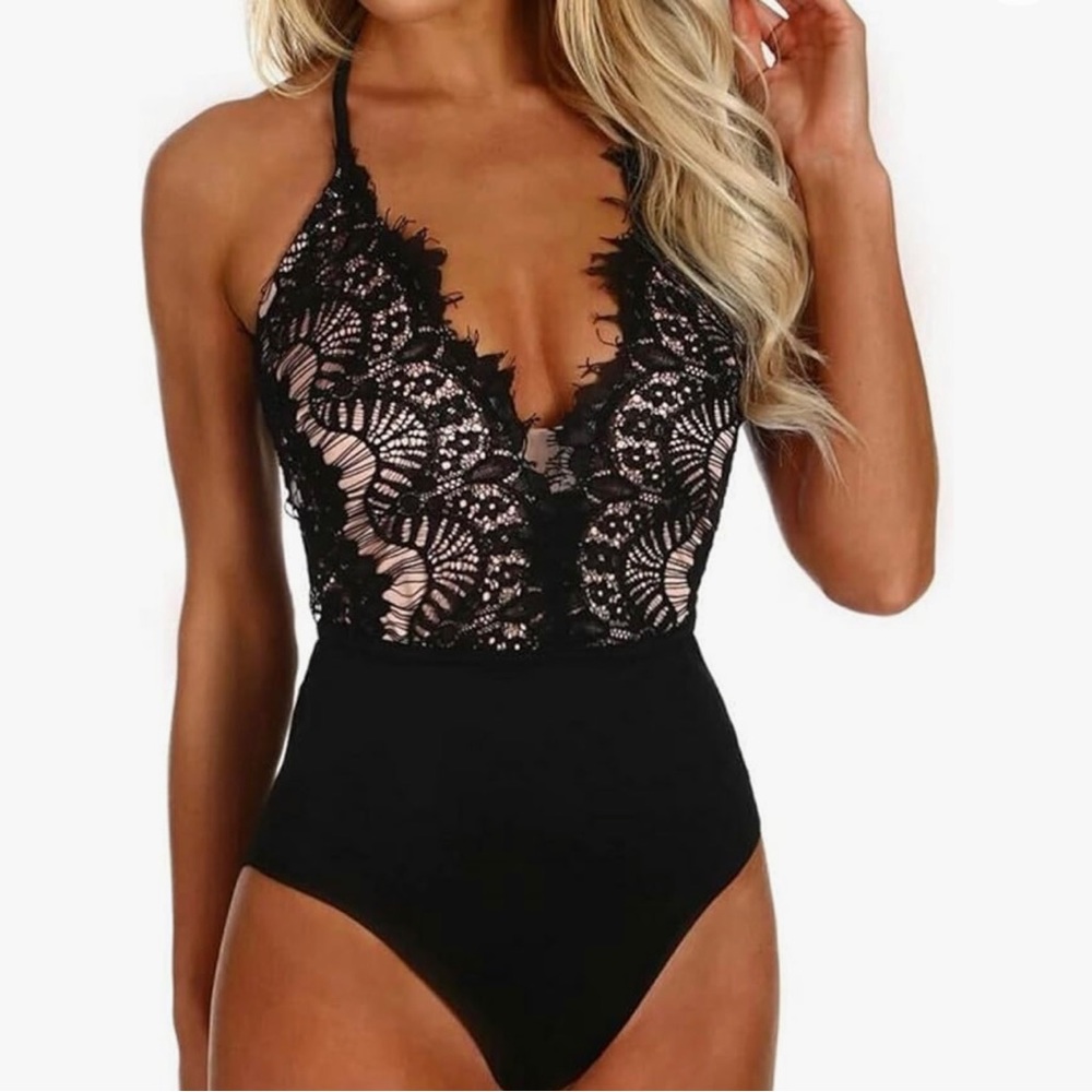 BRAND NEW Lace Bodysuit